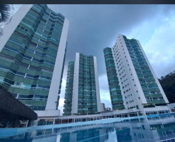 Apartamento Pe Na Areia Frente Para O Mar E Piscina Na Prainha Caraguatatuba Eksteriør billede