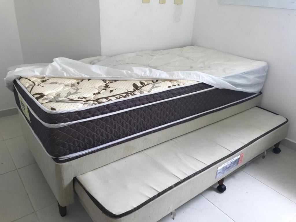 Apartamento Pe Na Areia Frente Para O Mar E Piscina Na Prainha Caraguatatuba Eksteriør billede